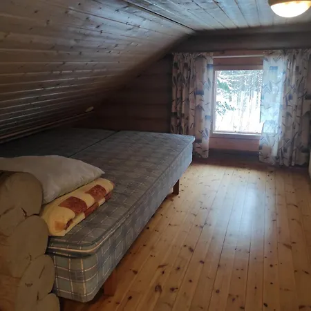 Kalliorinteen Moekit Kalliopirtti Chalet *