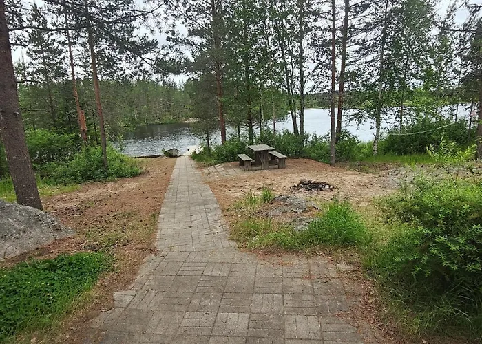 Kalliorinteen Moekit Kalliopirtti *