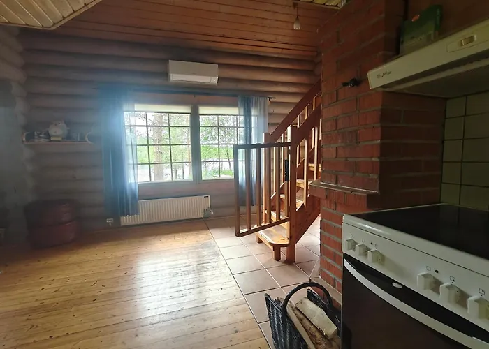 Kalliorinteen Moekit Kalliopirtti