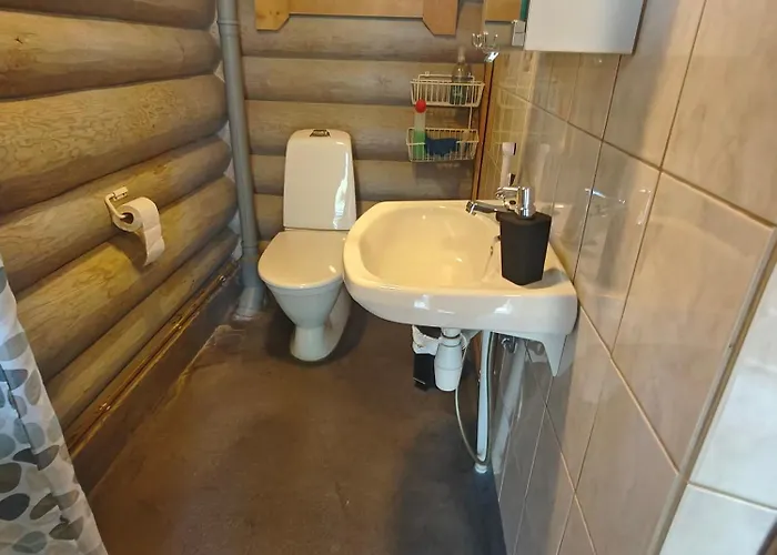 Kalliorinteen Moekit Kalliopirtti Alpstuga